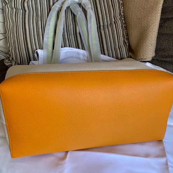 SOLD⛔️Authentic COACH Colorblock Pebbled natural leather snap Logo large tote - Picture 2 of 16